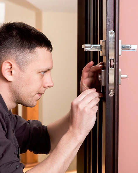 : Professional Locksmith For Commercial And Residential Locksmith Services in Wilmette