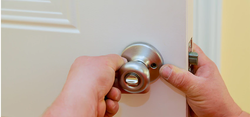 After-hours Locksmith For Lock And Key Installation in Wilmette